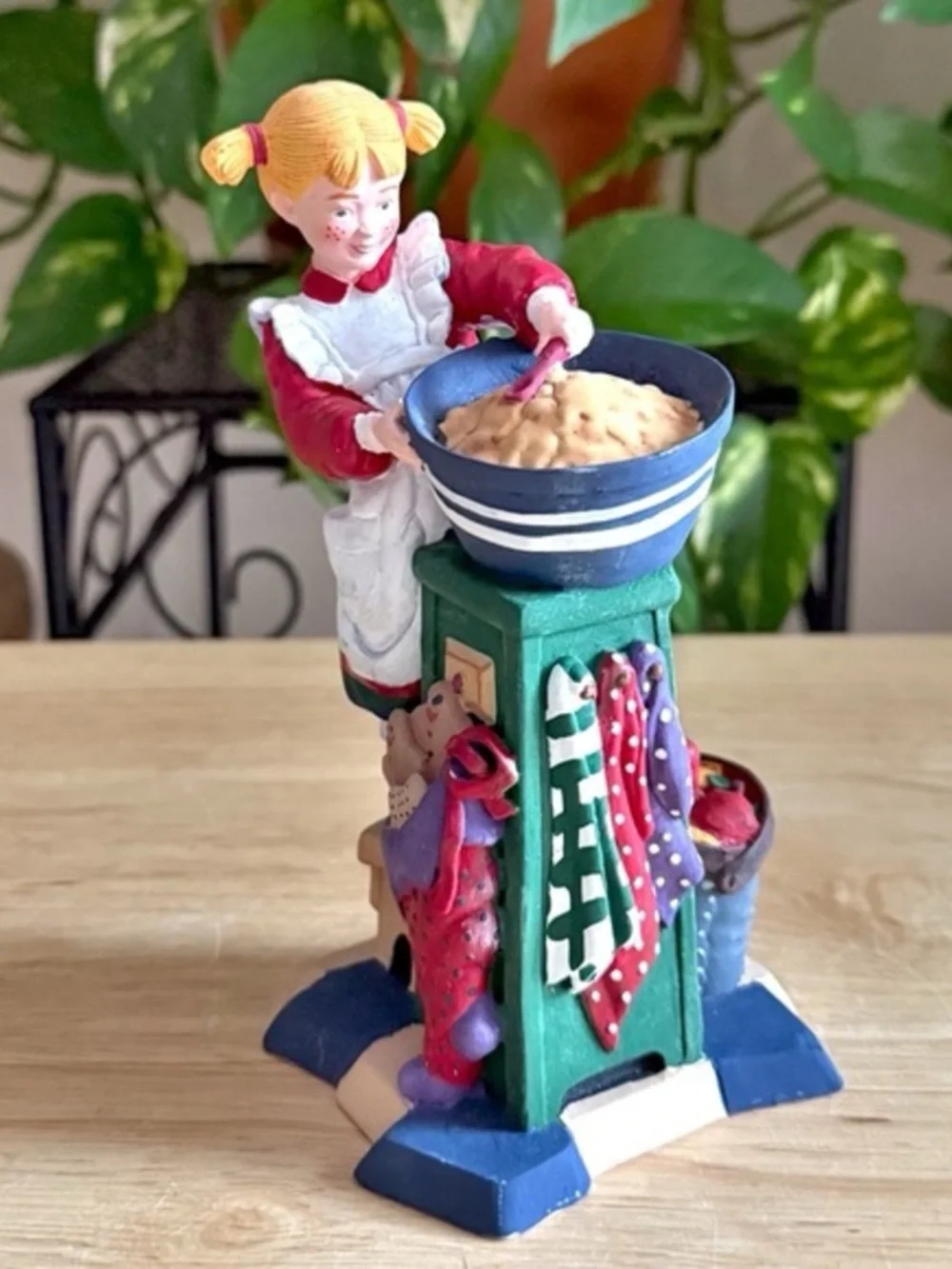 Dept 56 Madeline Making Cookies Figurine Vintage Country Christmas Kitchen Decor